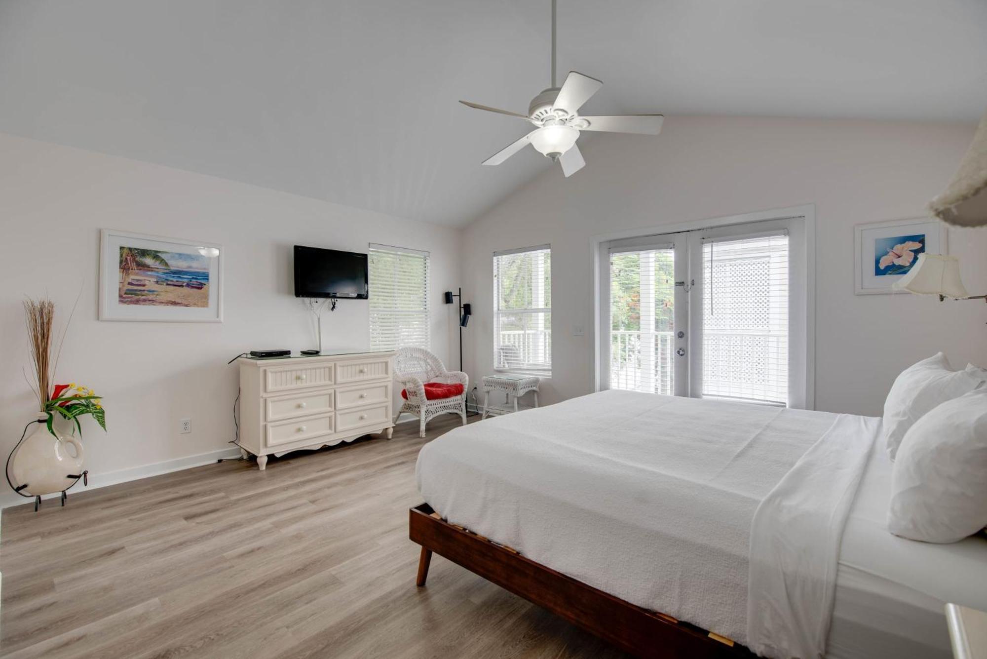 New Casa Caribe By Brightwild- Two-Story Condo Rooftop Pool Key West Bagian luar foto